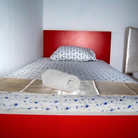 Hotel Vlora City ภายนอก รูปภาพ