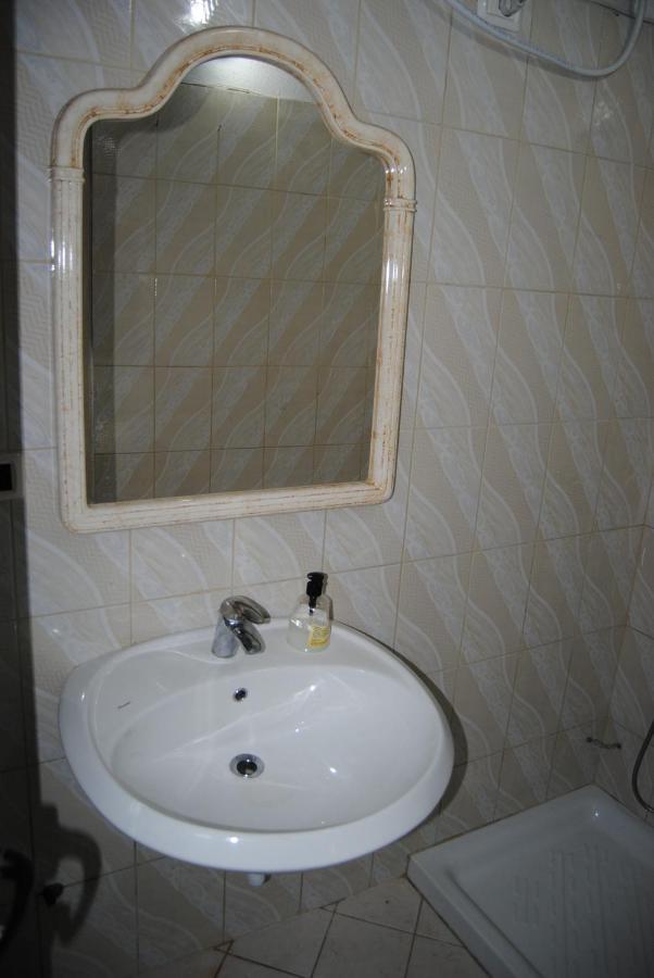Hotel Vlora City ภายนอก รูปภาพ